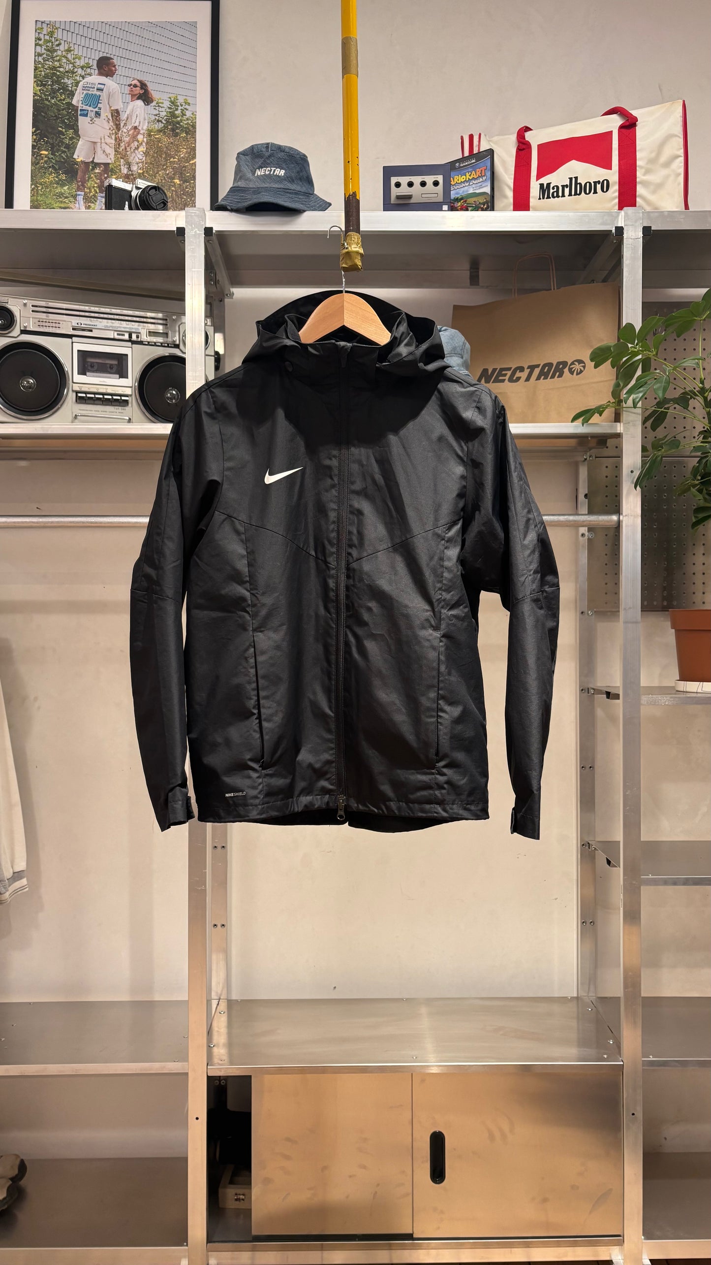 NIKE JACEKT - MEDIUM