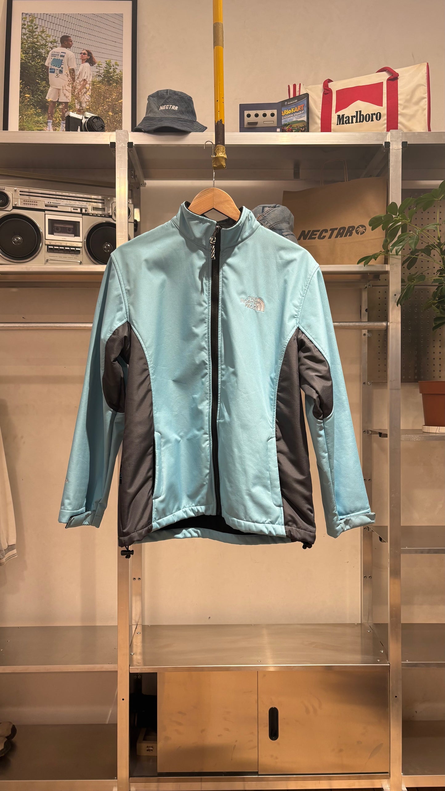 THE NORTH FACE JACKET - SMALL