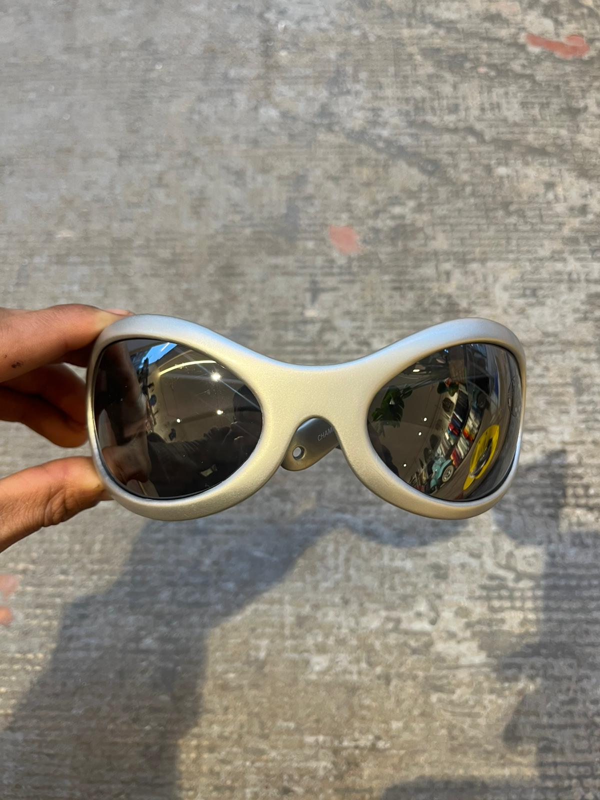 Bee - Vintage Sunglasses
