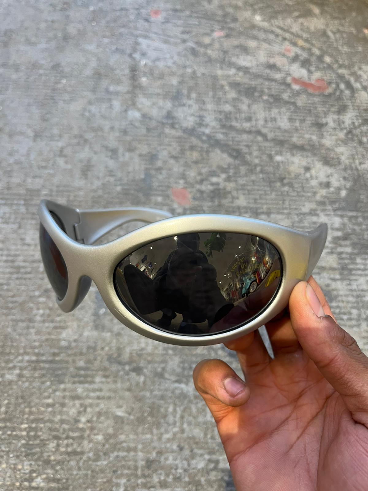 Bee - Vintage Sunglasses